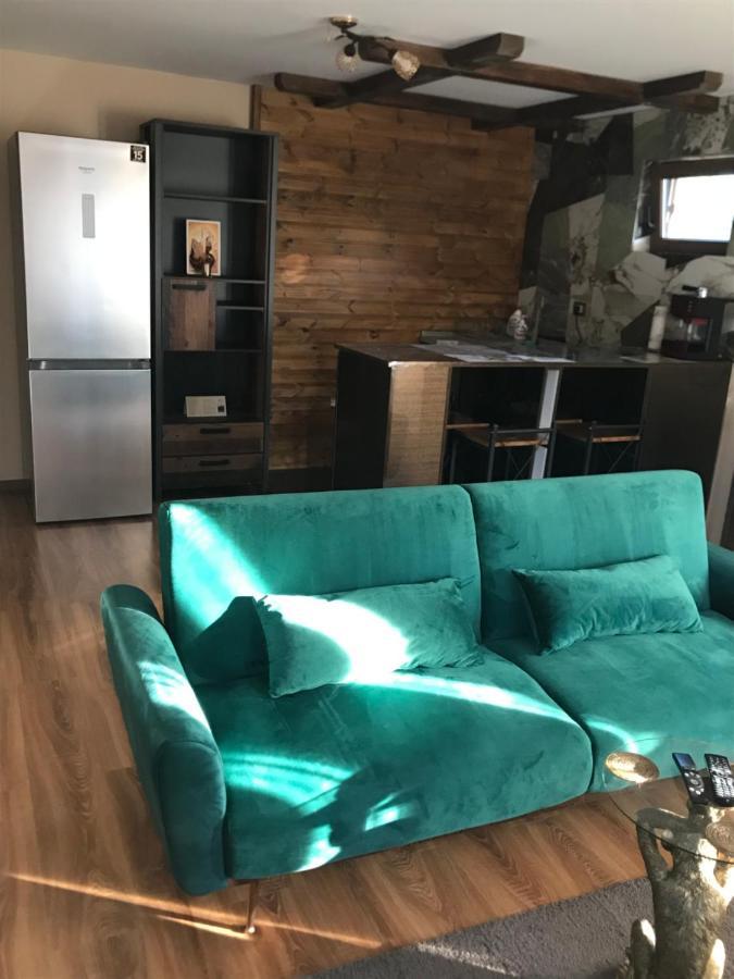 Apartament La Vila Curtea de Argeş Extérieur photo